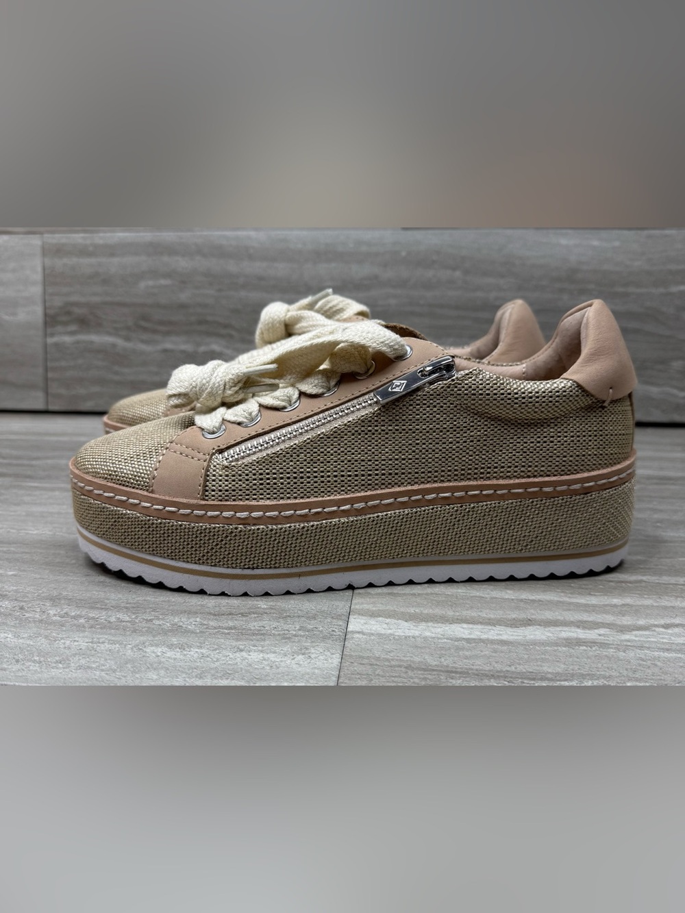 NEW! Donald J. Pliner Dew Raffia Platform Sneaker Womens Size 6 - Picture 12 of 12